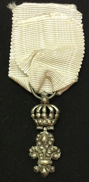 * Décoration du Lys, créée en 1814, lys diamanté,...