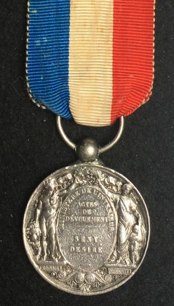 * Médaille d'honneur des sapeurs-pompiers...
