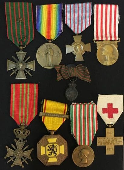 Première Guerre mondiale - Lot de neuf décorations...