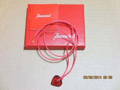BACCARAT
Pendentif en cristal fumé et son...
