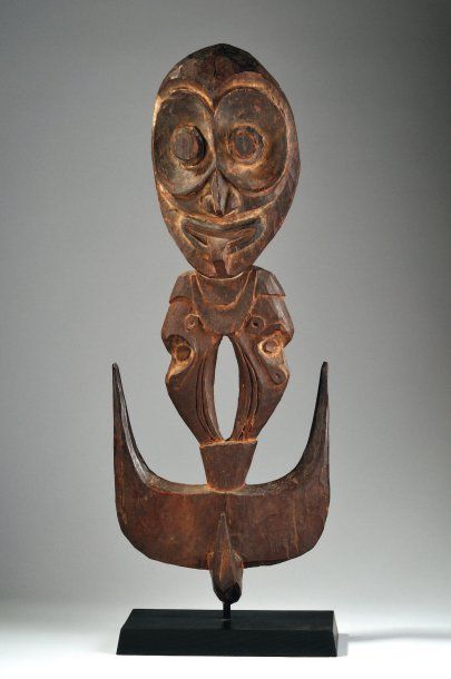 - IMPORTANT ET RARE CROCHET CULTUEL À TROIS...