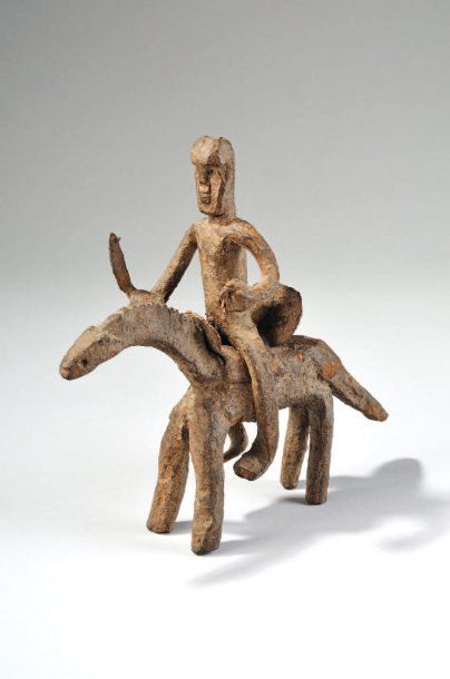 - FER CULTUEL ANTHROPO-ZOOMORPHE elle présente...