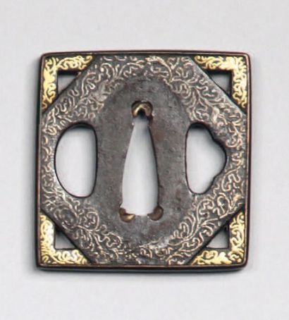 Tsuba octogonale inscrite dans un carré,...
