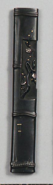 Kozuka en shakudo simulant un bambou révélant...