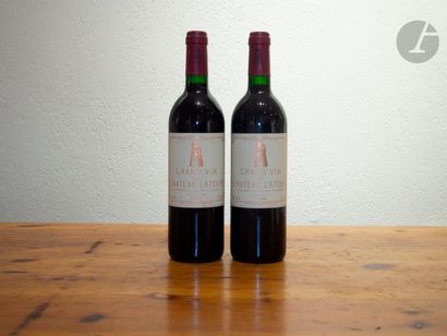 2 B CHÂTEAU LATOUR (e.l.s.), GCC1 Pauillac,...