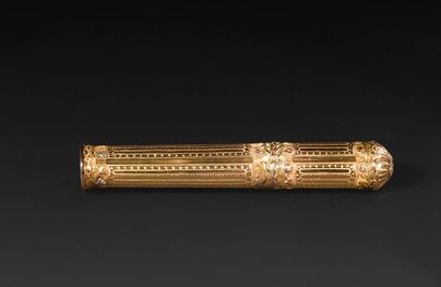 PARIS 1762 - 1768

Gold (18K) wax case with...