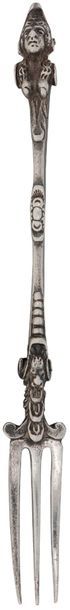 NEO-RENAISSANCE CANOPY

Cast silver travel...