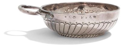 PARIS 1750 - 1756

Silver wine cup, it rests...