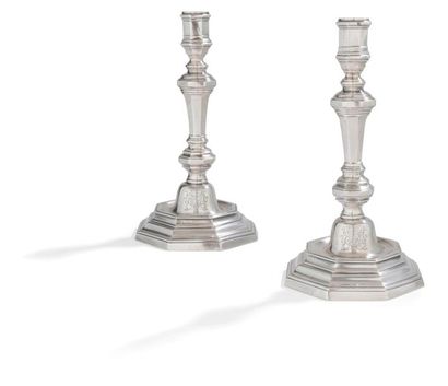 METZ 1748 - 1751

Pair of candleholders with...