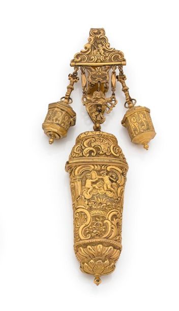 Pomponne case complete with its belly and...