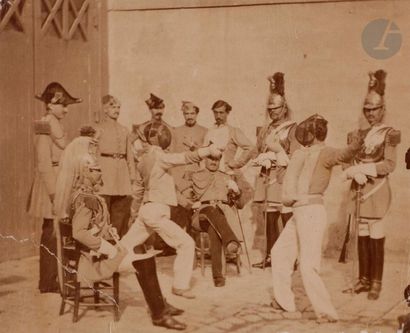 Photographe non identifié

Cent-gardes à...