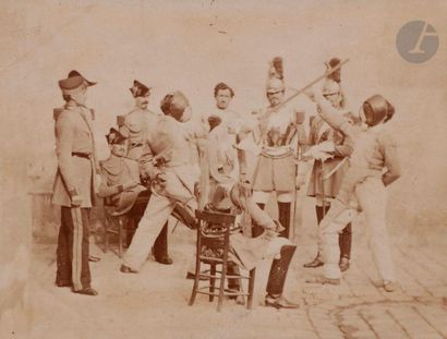 Photographe non identifié

Cent-gardes à...