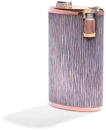 BOUCHERON Paris. Table gas lighter in silver...