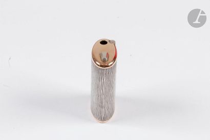 BOUCHERON Paris. Table gas lighter in silver...