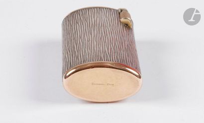 BOUCHERON Paris. Table gas lighter in silver...