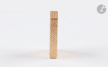 VAN CLEEF & ARPELS. Petrol lighter in yellow...