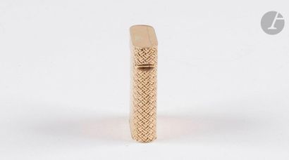 VAN CLEEF & ARPELS. Petrol lighter in yellow...