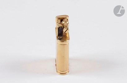 Alfred DUNHILL Paris. Lighter Unique model...