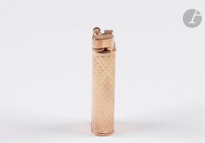 DUNHILL Paris. Lighter model Unique Sylphide...