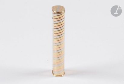 DUNHILL. Three gold gas lighter 750 0/00....