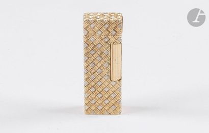 DUNHILL. Gas lighter two golds 750 0/00....