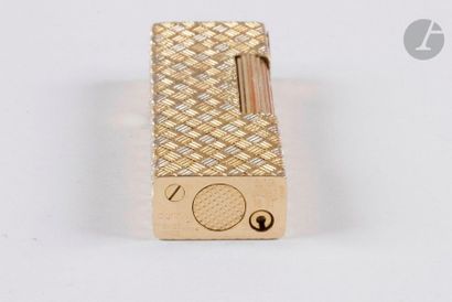 DUNHILL. Gas lighter two golds 750 0/00....