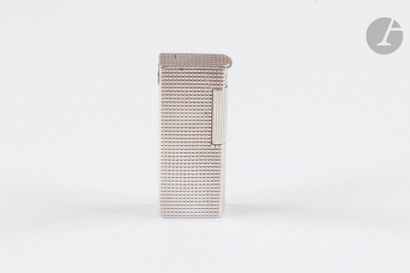 DUNHILL Paris. Gas lighter in silver 950...