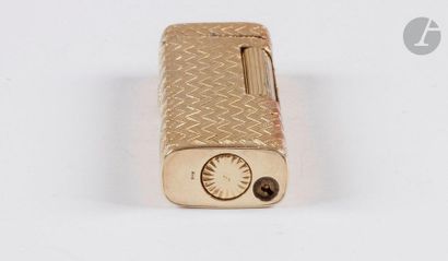 Gas lighter with yellow gold shell 750 0/00....