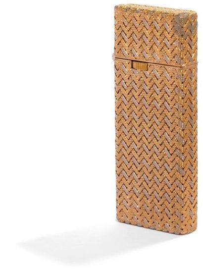 Gas lighter 2 golds 750 0/00. Herringbone...