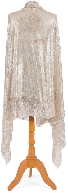 Etole en tulle et broderies métal argent.

Dimensions...