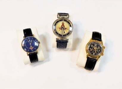 Lot de 3 montres bracelet d’homme maçoniques...