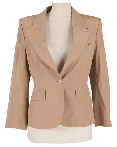 Yves Saint Laurent Rive Gauche

Tailleur...