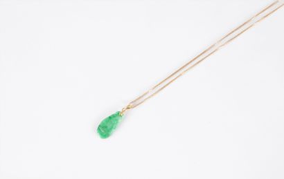 Collier en or 18K (750) retenant un pendentif...