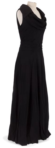 Lucien LELONG – 16 av. Matignon – Paris 

Robe...