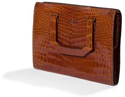 ***HERMÈS Paris 24 Fbg St Honoré. 

Sac «Pullman»...