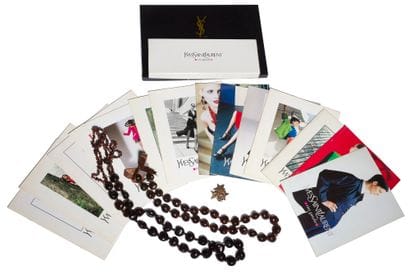 Lot de catalogues Yves Saint Laurent Rive...