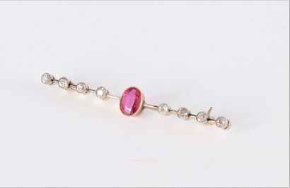 Elément de broche en or 18K (750) et platine,...
