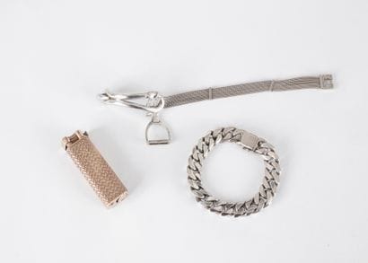 HERMÈS.

Bracelet en argent composé de chaînettes,...
