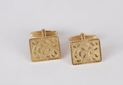 Paire de boutons de manchettes en or 18K...