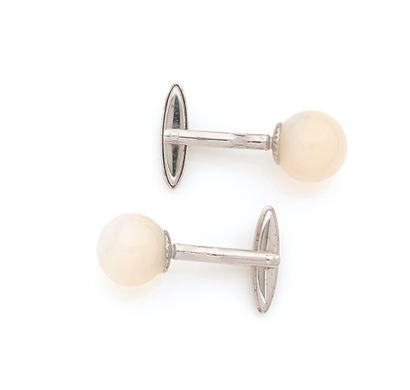 LANVIN.

Paire de boutons de manchettes en...