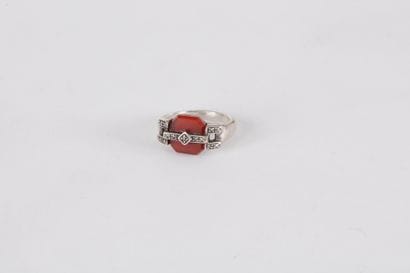 Bracelet en argent, articulé de maillons...