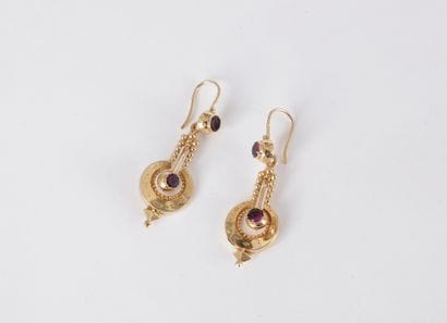 Paire de pendants d’oreilles en or 18K (750)...