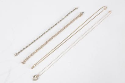 Lot de bijoux en or 9K (375) comprenant :...