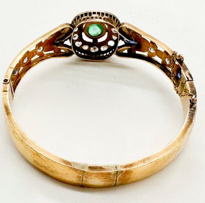 Bracelet ouvrant en or 18K (750) ajouré et...