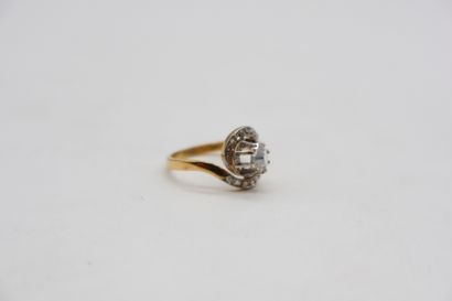 Bague tourbillon en or 18K (750) et platine,...