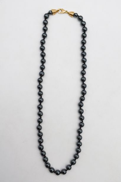 Collier de billes d'hématite, fermoir en...