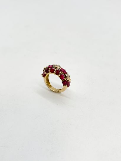 Bague en or 18K (750), ornée de 3 lignes...