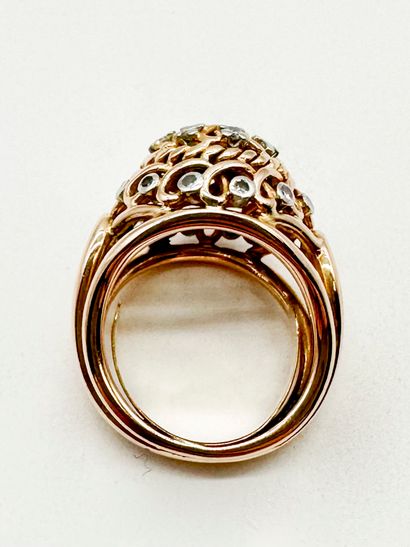 Bague dôme en fils d'or 18K (750) et platine,...