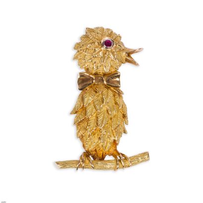Broche représentant un oisillon sur sa branche...