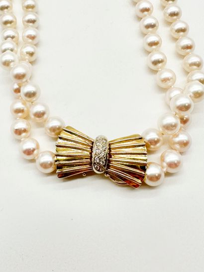 Collier de deux rangs de perles de culture,...